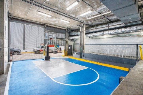 Condominio en venta en Miami, Florida, 1 dormitorio, 73.86 m2 № 1942749 - foto 27