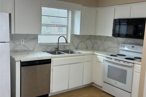 Apartment in Tampa, Florida 2 bedrooms, 83.61 sq.m. № 2224854 - photo 3