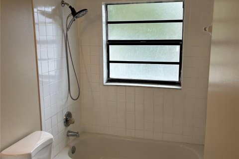 Apartment in Tampa, Florida 2 bedrooms, 83.61 sq.m. № 2224854 - photo 8