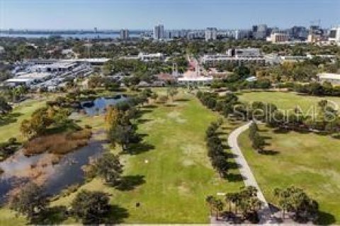 Copropriété à louer à Sarasota, Floride: 2 chambres, 82.22 m2 № 2395698 - photo 9