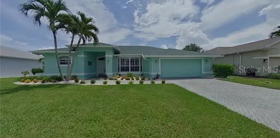 Villa ou maison à Fort Myers, Floride 4 chambres, 237.46 m2 № 1850096