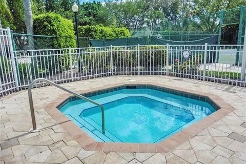 Casa en alquiler en Fort Myers, Florida, 4 dormitorios, 237.46 m2 № 1850096 - foto 25