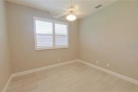 Casa en alquiler en Fort Myers, Florida, 4 dormitorios, 237.46 m2 № 1850096 - foto 16