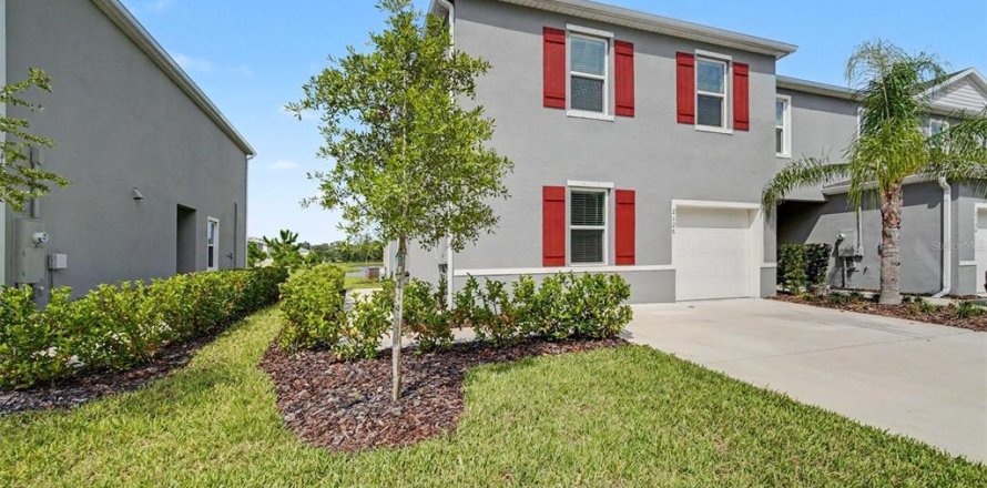 Townhouse in Edgewater, Florida 3 bedrooms, 170.94 sq.m. № 2316726