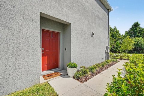 Townhouse in Edgewater, Florida 3 bedrooms, 170.94 sq.m. № 2316726 - photo 3