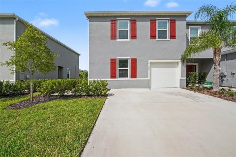 Townhouse in Edgewater, Florida 3 bedrooms, 170.94 sq.m. № 2316726 - photo 2
