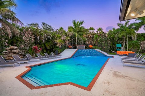 Villa ou maison à vendre à Davie, Floride: 9 chambres, 462.56 m2 № 2064067 - photo 12