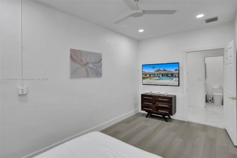Villa ou maison à vendre à Davie, Floride: 9 chambres, 462.56 m2 № 2064067 - photo 17