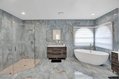 Villa ou maison à vendre à Davie, Floride: 9 chambres, 462.56 m2 № 2064067 - photo 25