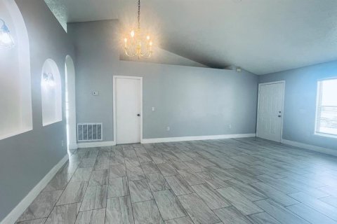 Casa en alquiler en Kissimmee, Florida, 4 dormitorios, 193.98 m2 № 1829608 - foto 4