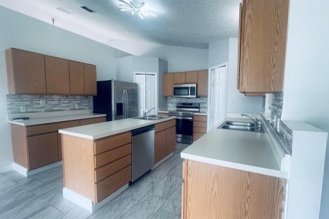 Casa en alquiler en Kissimmee, Florida, 4 dormitorios, 193.98 m2 № 1829608 - foto 26