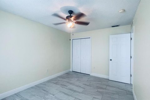 Casa en alquiler en Kissimmee, Florida, 4 dormitorios, 193.98 m2 № 1829608 - foto 19