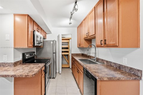 Купить кондоминиум в Орландо, Флорида 1 спальня, 61.59м2, № 1971432 - фото 7