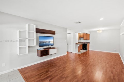 Купить кондоминиум в Орландо, Флорида 1 спальня, 61.59м2, № 1971432 - фото 5