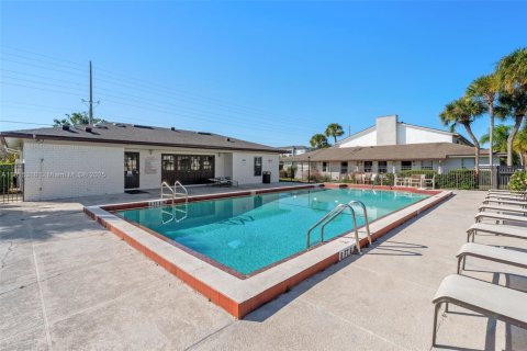 Купить кондоминиум в Орландо, Флорида 1 спальня, 61.59м2, № 1971432 - фото 18