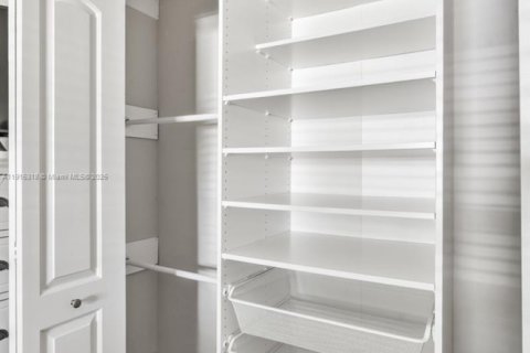 Купить кондоминиум в Орландо, Флорида 1 спальня, 61.59м2, № 1971432 - фото 12