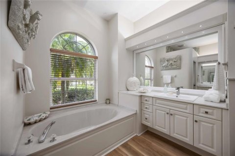 Casa en venta en Bradenton, Florida, 4 dormitorios, 342.62 m2 № 1680762 - foto 25