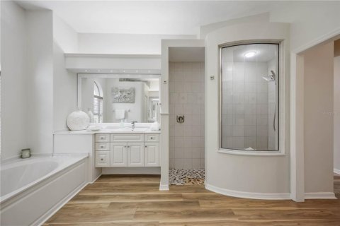 Casa en venta en Bradenton, Florida, 4 dormitorios, 342.62 m2 № 1680762 - foto 28