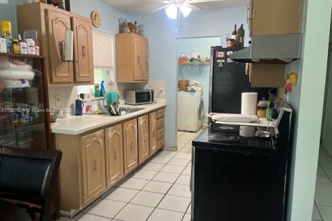 Casa en venta en West Palm Beach, Florida, 3 dormitorios, 93.65 m2 № 1940896 - foto 5