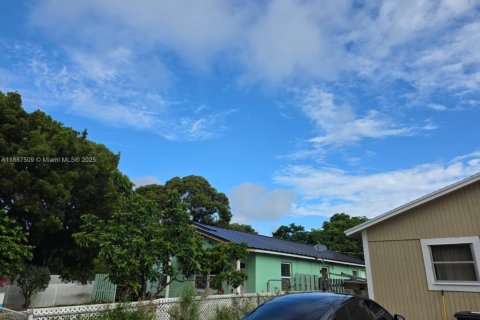 Casa en venta en West Palm Beach, Florida, 3 dormitorios, 93.65 m2 № 1940896 - foto 17