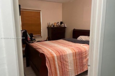 Casa en venta en West Palm Beach, Florida, 3 dormitorios, 93.65 m2 № 1940896 - foto 7