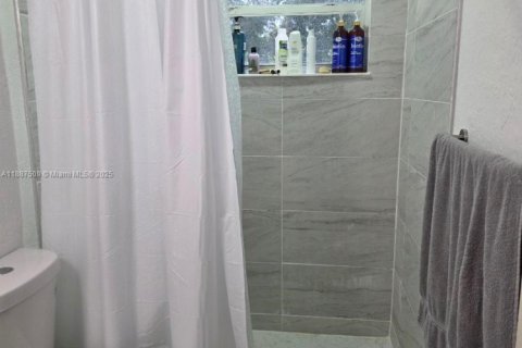 Casa en venta en West Palm Beach, Florida, 3 dormitorios, 93.65 m2 № 1940896 - foto 12