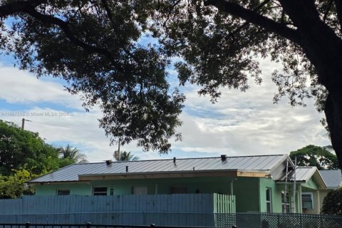 Casa en venta en West Palm Beach, Florida, 3 dormitorios, 93.65 m2 № 1940896 - foto 18