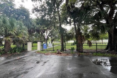 Casa en venta en West Palm Beach, Florida, 3 dormitorios, 93.65 m2 № 1940896 - foto 21