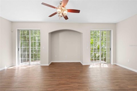 Touwnhouse à vendre à Wesley Chapel, Floride: 3 chambres, 156.63 m2 № 2198270 - photo 7