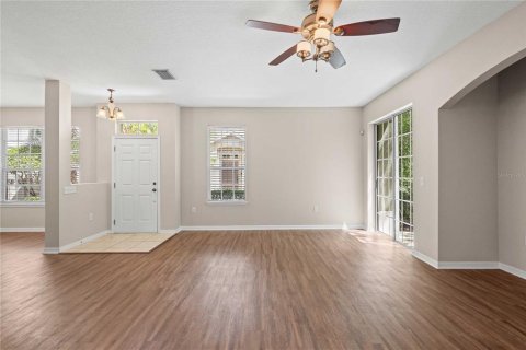 Touwnhouse à vendre à Wesley Chapel, Floride: 3 chambres, 156.63 m2 № 2198270 - photo 9