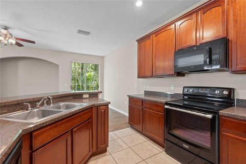 Touwnhouse à vendre à Wesley Chapel, Floride: 3 chambres, 156.63 m2 № 2198270 - photo 12