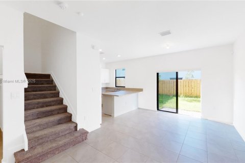 Villa ou maison à louer à Homestead, Floride: 3 chambres, 154.22 m2 № 1813898 - photo 4