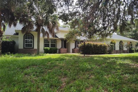 House in Beverly Hills, Florida 4 bedrooms, 198.63 sq.m. № 2322963