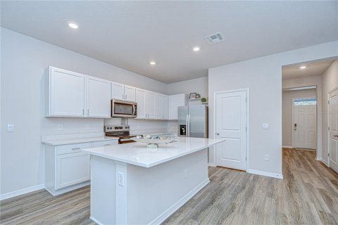 Townhouse in Largo, Florida 3 bedrooms, 155.43 sq.m. № 1917959 - photo 4