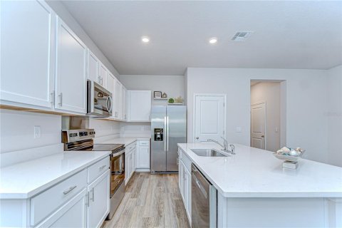 Adosado en alquiler en Largo, Florida, 3 dormitorios, 155.43 m2 № 1917959 - foto 5
