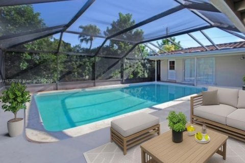 House in Plantation, Florida 3 bedrooms, 162.39 sq.m. № 1921573 - photo 3