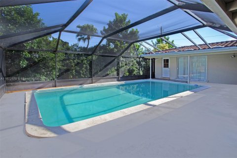 House in Plantation, Florida 3 bedrooms, 162.39 sq.m. № 1921573 - photo 30