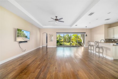 House in Bradenton, Florida 4 bedrooms, 272.58 sq.m. № 1566287 - photo 4