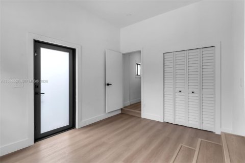 Villa ou maison à vendre à Miami, Floride: 3 chambres, 152.08 m2 № 2084463 - photo 19