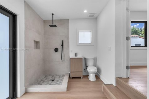 Villa ou maison à vendre à Miami, Floride: 3 chambres, 152.08 m2 № 2084463 - photo 15
