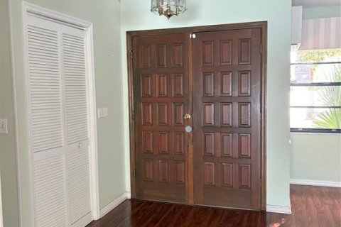 House in Spring Hill, Florida 2 bedrooms, 137.59 sq.m. № 1911544 - photo 4