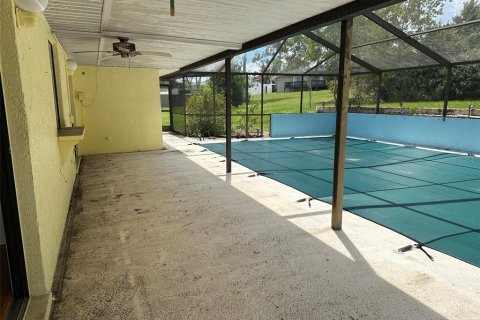 House in Spring Hill, Florida 2 bedrooms, 137.59 sq.m. № 1911544 - photo 21
