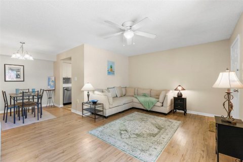 Condominio en venta en Palm Harbor, Florida, 1 dormitorio, 63.64 m2 № 2101880 - foto 20