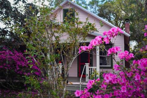 House in DeLand, Florida 3 bedrooms, 109.62 sq.m. № 1746923 - photo 1