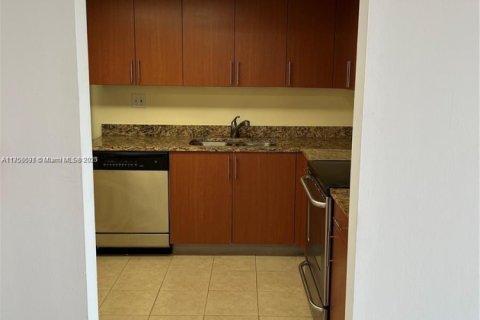 Copropriété à louer à Aventura, Floride: 2 chambres, 91.97 m2 № 1962321 - photo 8