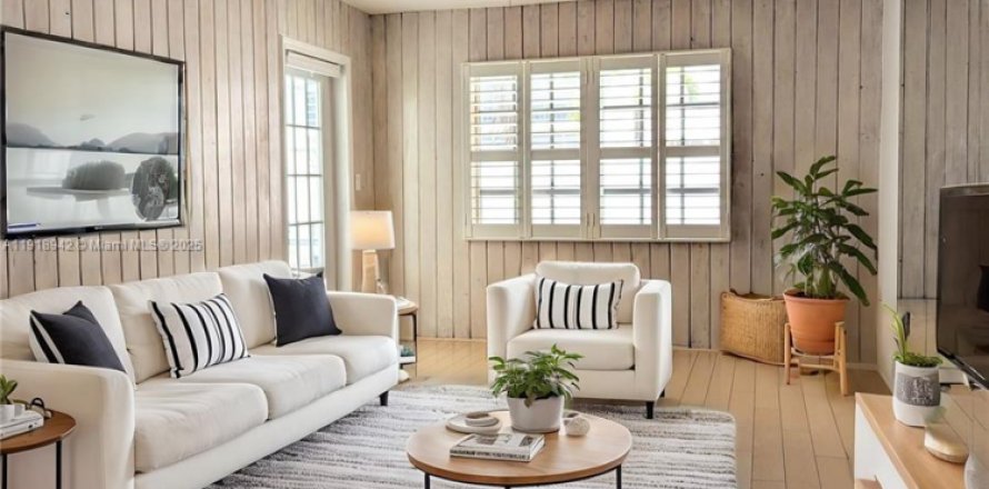 Condominio en Key Biscayne, Florida, 1 dormitorio  № 1974376