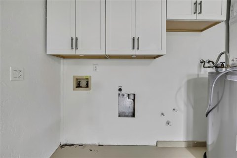 House in Homosassa, Florida 3 bedrooms, 163.32 sq.m. № 1903335 - photo 27