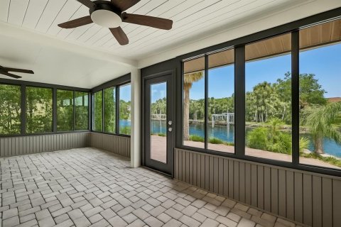 House in Homosassa, Florida 3 bedrooms, 163.32 sq.m. № 1903335 - photo 21