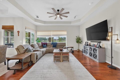 House in Wimauma, Florida 4 bedrooms, 346.9 sq.m. № 2157333 - photo 13