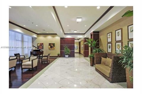 Condo in Sunny Isles Beach, Florida, 2 bedrooms  № 1859961 - photo 22